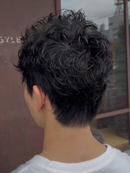 ロイ(Lo.y)の写真/今まで以上のもちの良さが魅力の《Lo.y》波巻き/ツイストパーマなど流行を取り入れたスタイル提案が◎