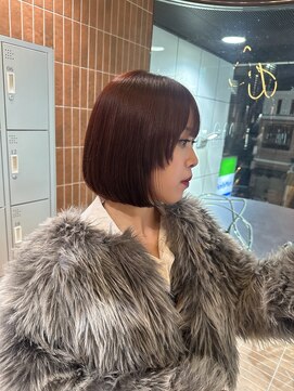 ヘアーアンドメイク ビス(HAIR&MAKE bis) ワインレッドカラー