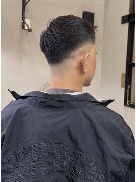 シアン(cyan) スキンフェード