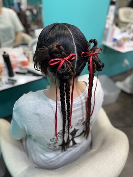 リエラ 新宿(RIERA) カチモリツインテール