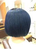 くすみブルーボブヘアー