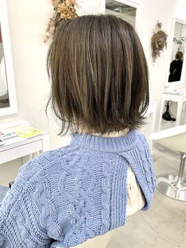 フォーク FOLK 【FOLK】サロンスタイル・ナチュラルハイライト外ハネボブ♪