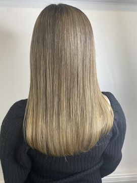 リルウ 阿倍野キューズモール(LILOU) オッジィオットケア＋バレイヤージュストレートスタイル