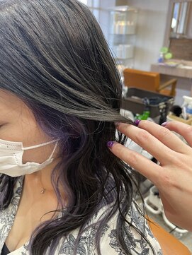 モアヘアーセカンド(MORE-HAIR Second) 暗めカラー×パープルインナーカラー