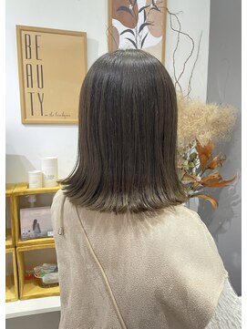 ウタ(uta) 【あおき ひかる】 。*○ 秋冬 color ○*。カーキグレージュ