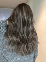 ヨロ 小岩(YOLO) ハイライトカラーミルクティーベージュケアブリーチダブルカラー