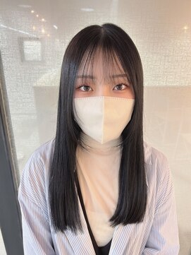 グロウ 丸の内(GLOW) 顔周りカットグレージュカラーブルーブラック前髪カット韓国甲府