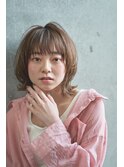 斜めバング/シルキーベージュ/ブラントカット[国分寺駅]