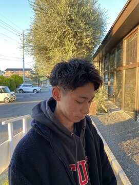 シアター 高崎(THEATER) ツイストスパイラルパーマアップバンク刈り上げ