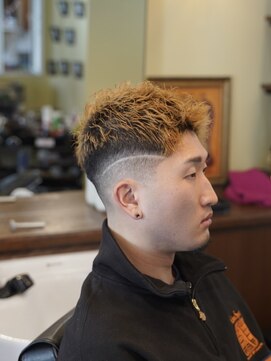 アパッシュ 東光店(Apache) フェザーアップ×フェード×ライン×ブリーチ