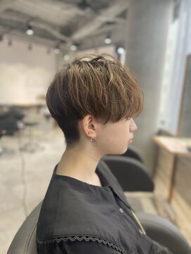 リーオオサカ(Lee Osaka) 【Lee大阪店】刈り上げショート×ベージュ/新出