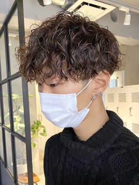 エリマバイフィフス 調布(elima by fifth) 波巻きマッシ波巻きスパイラルパーマ緩め波巻き刈り上げマッシュ