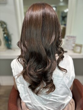 エムスリーディー アルル 赤坂店(M3D alulu) 巻き髪