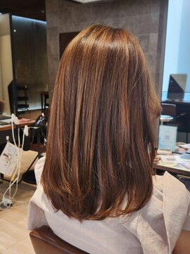 アフロート ギンザ(AFLOAT GINZA) 【Nanako。】ベージュカラーレイヤーカット