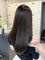 ディーエックス スリー(Dxxxx III)&nbsp;艶黒髪感カーキベージュ