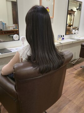 インビテーション(invitation) オリーブベージュ