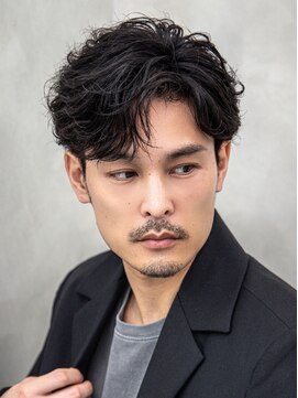 ルーシー 渋谷(LUCEY) センターパートフェザーパーマシャドウパーマメンズパーマ