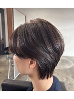 ディシェーレローブ(die Schere Lob) 今流行りのシースルーウルフ