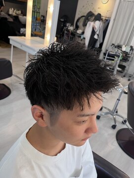 トモズヘアデザイン(Tomo's Hair Design) アップバングツイスト
