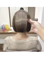 アルバ ヘアリゾート(ALBA)&nbsp;【ALBAさわ】オリーブグレージュ艶ボブ　☆★