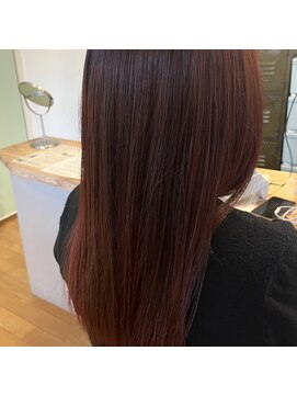 ブレス ヘアー リーベ(Bless HAIR Liebe) 20代30代40代レッドブラウン艶感ストレート透明感ナチュラル