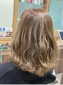 ☆明るめホワイトベージュ×ハイライト☆