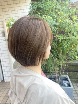 ノエル(noele) くすみベージュ