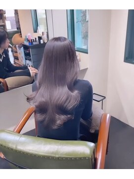 エミタス 三年坂(Emitas) 色気のあるナチュラル韓国ヘア【和歌山】レイヤーカット