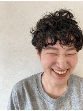 ツツイ(tsutsui) short × perm