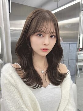 マウル 栄(MAEUL) 韓国レイヤーカット ネビージュ くびれヘア 夏のヘアアレンジ