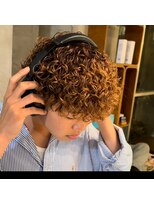 フィフスパーク(fifth PARK)&nbsp;プードルパーマ外国人風スペインカールスパイラル波巻き20代