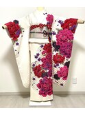 振袖　白地に大輪花