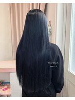 ベティ(Bettie)&nbsp;ブルーブラック　艶髪　暗髪　韓国風ヘア