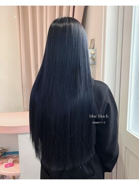 ベティ(Bettie) ブルーブラック 艶髪 暗髪 韓国風ヘア