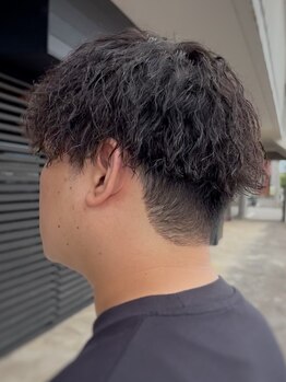 ロイ(Lo.y)の写真/20代～40代まで幅広くご来店いただいているサロン◇できる男は清潔感×オシャレを両立！仕事帰りにも◎
