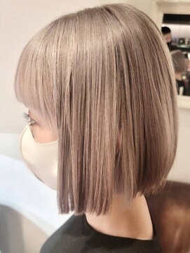 ブロック ジャポン(bloc japon) 大人が似合う柔らかハイトーンベージュ/ダブルカラー/ブリーチ