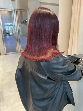 ガリカ 横浜(Gallica) ツヤ感たっぷり深めワインレッドカラー×ボブ