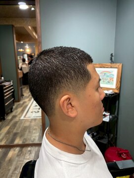 スタンドバーバー 柏(STAND BARBER) MEN’S HAIR/波巻ツイストスパイラル/フェザーパーマ/柏