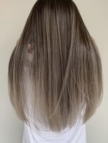 ブリッツ レボ(BLITZ-REVO)&nbsp;着物ヘア/ダークアッシュ/ミディアムレイヤーカット/柏駅