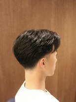 アザーハーフ(Other Half)&nbsp;テーパーフェードxセンターパート こなれた大人スタイル！