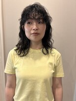 トイトイトイ(toi toi toi) くるくるパーマ ネイビーカラー