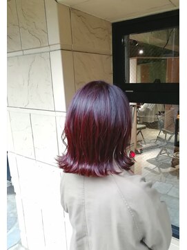 リヴ ヘアーサロン(LiV HAIR SALON) フェミニティピンクレッド