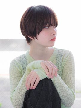 ルティア 池袋(Lutia) シースルーバング　顔まわりレイヤー