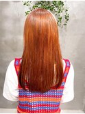 ぱっつん前髪オレンジカラーオレンジベージュロングヘア