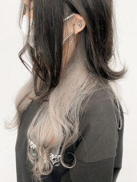 アイリー 名古屋(A/LEE) インナーカラー×ホワイト