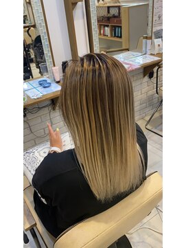 ルピナス(Lupinus) 外国人風バレイヤージュ、