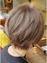 プラスティック プラスヘアーサロン(PLUSTIC +hair salon) スモーキーベージュ