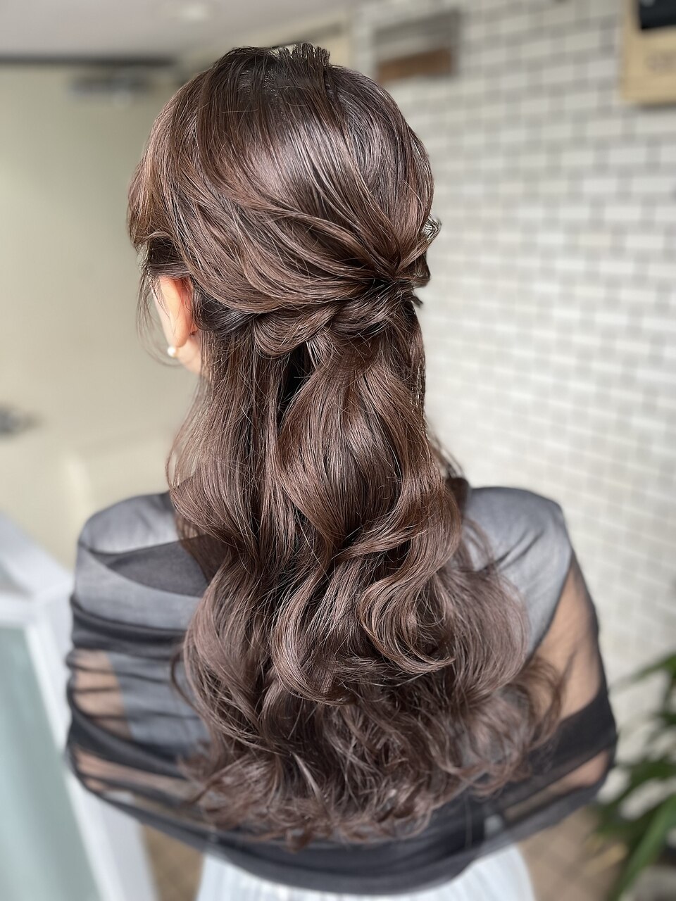 ハーフアップ ヘアセット ヘアアレンジ 結婚式ヘア 花嫁：L187772529