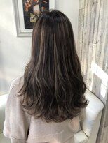 トムキャット(TOM CAT) 【新宿TOMCAT】ハイライトデザインのダークグレージュ