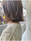 エアリー外はねボブ